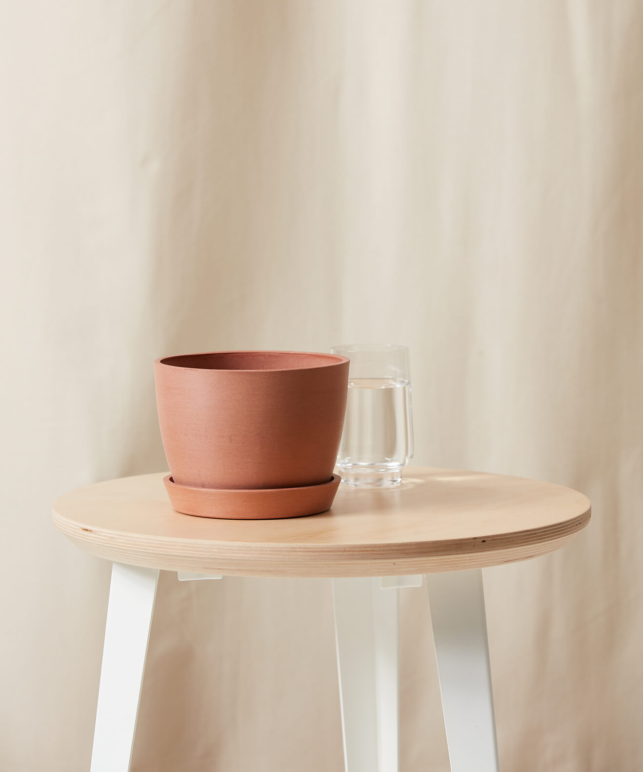 bloomscape_pot-saucer_small_small_clay